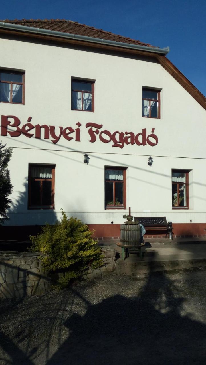 לינה וארוחת בוקר Erdőbénye Benyei Fogado Panzio Es Etterem מראה חיצוני תמונה